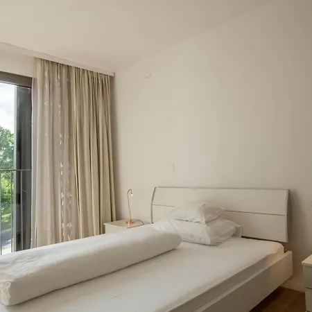 Apartment Onpoint 3 *